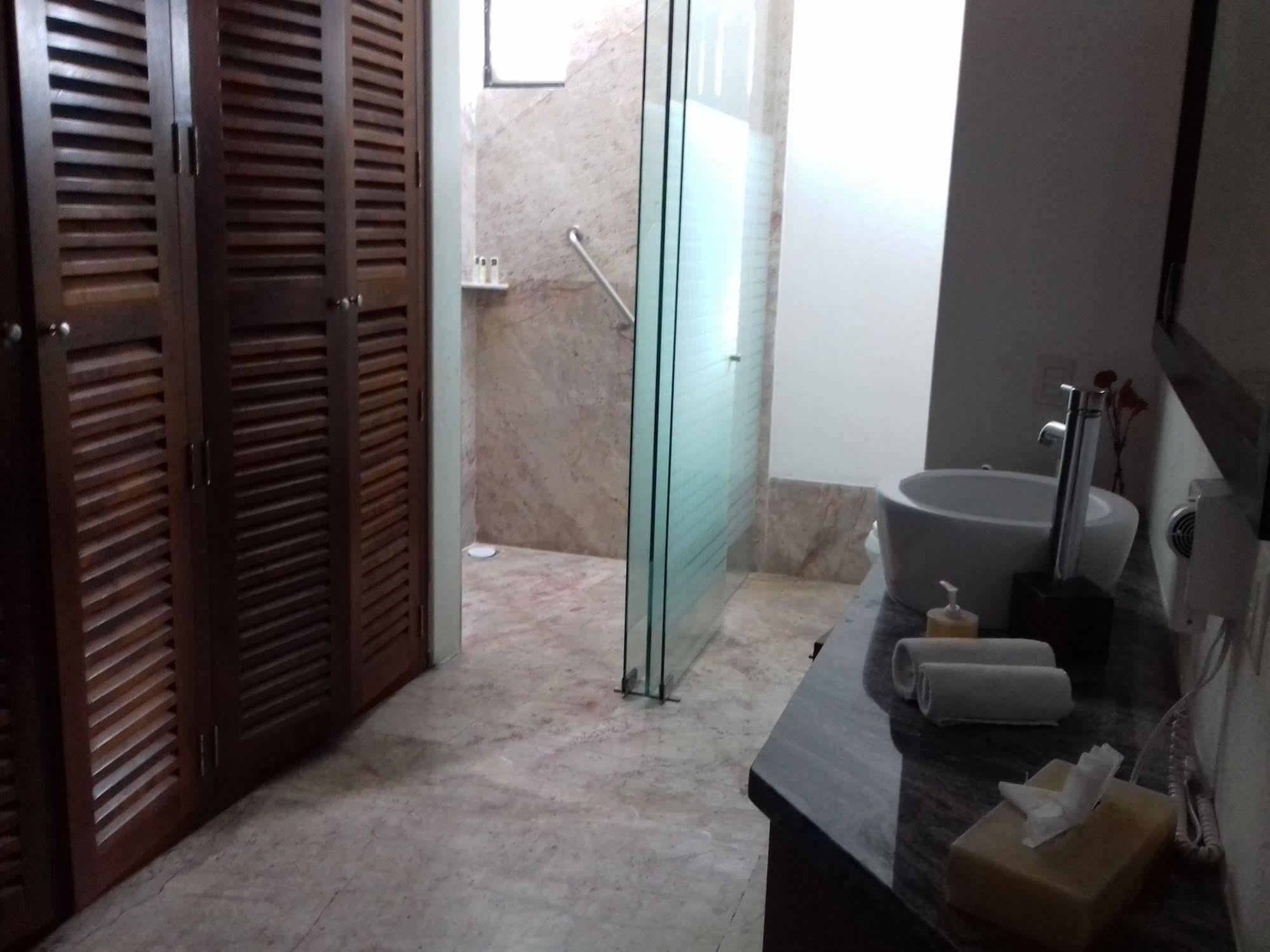 Hotel & Spa Dona Urraca Сан Мигел де Аленде Екстериор снимка